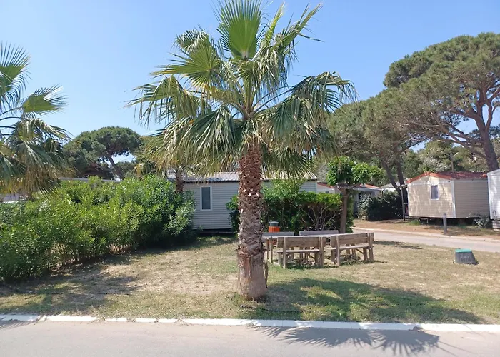 Mobil-home Pour 6 Personnes * ناربون